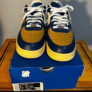 Nike af1 undefeated size 8